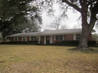 609 Woodcrest Ln, Longview, TX 75601