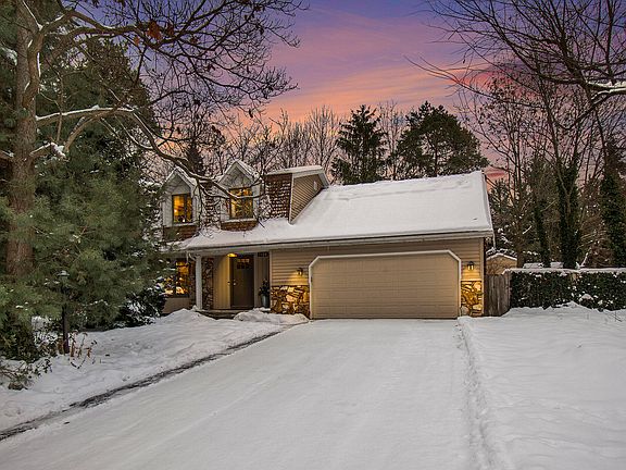 2nd image of 7126 Kevin Ct