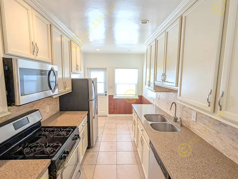 2400 Grandview Ave — Photo 14