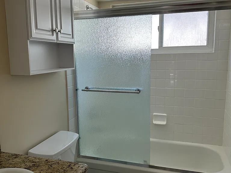 376 College Ave #3B — Photo 6