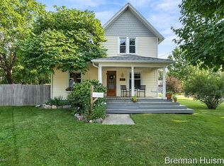 111 E Mark St, Sparta, MI