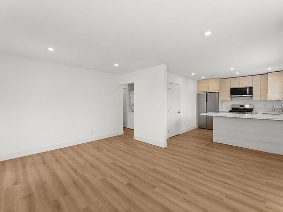 5th image of 6555 Lanston St #6557