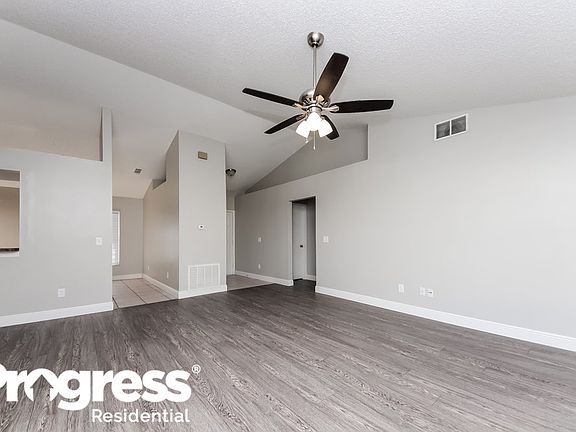 3rd image of 14019 Ames Ave