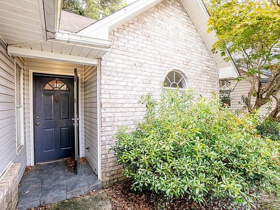 2nd image of 151 Mirabelle Cir