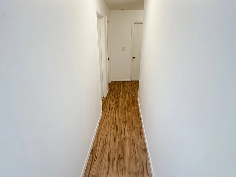 5686 N Elston Ave — Photo 5