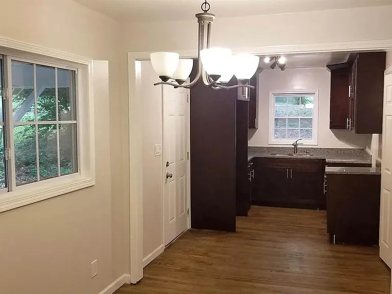 456 Fairburn Rd NW — Photo 16