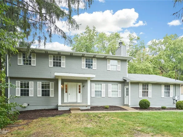 3069 Thornton St NW, North Canton, OH 44720