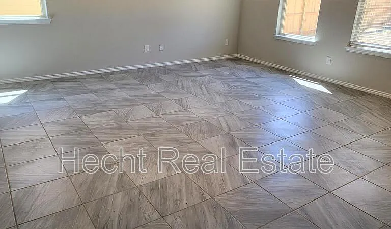 2440 Ayers Dr — Photo 16