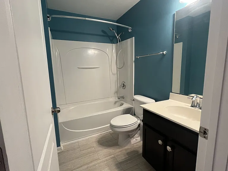 2nd Bathroom