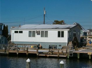 31 Nancy Dr, Manahawkin, NJ 08050