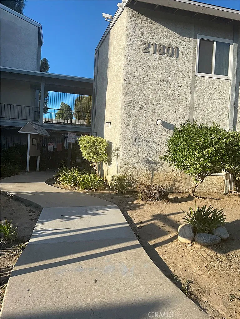 21801 Roscoe Blvd — Photo 1