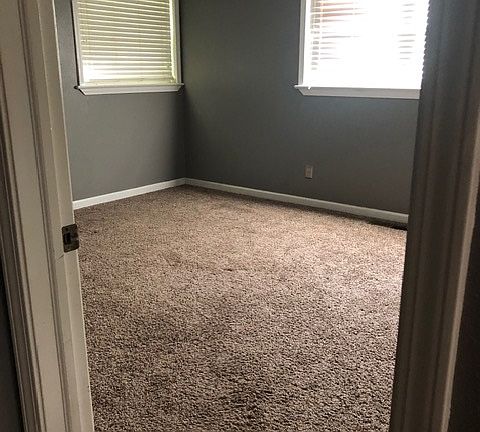 4th image of 1143 N Turner Ave