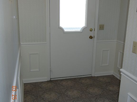 3rd image of 22 Shaker Ct