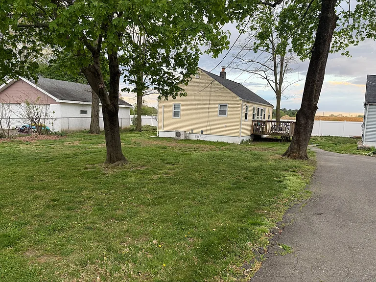 50 W Main St #B — Photo 6