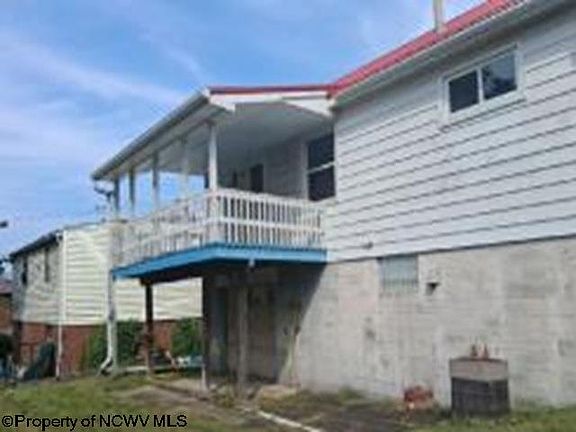 2nd image of 604 S 24th St
