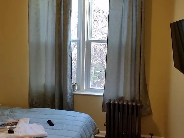 232 Lexington Ave #5 — Photo 4