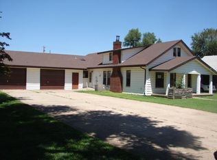 811 S Jackson St, Hugoton, KS 67951