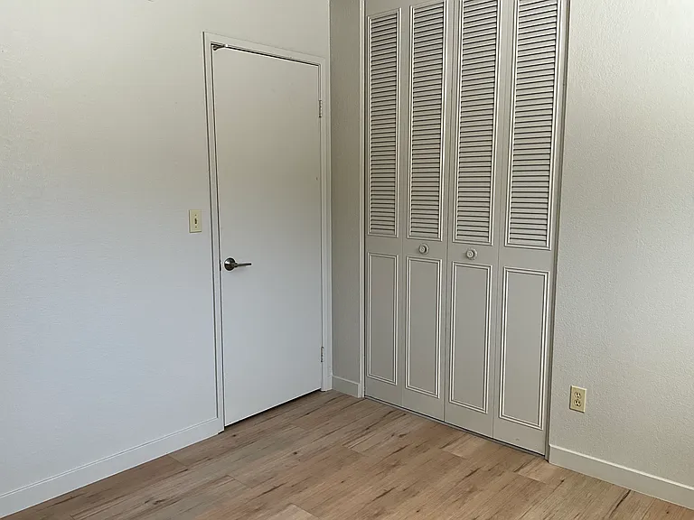 7326 Salazar Dr — Photo 10