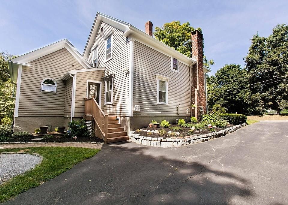 9 Melcher St, Plainville, MA 02762 Zillow