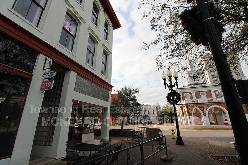 2 bed, 2.5 bath, 1200 sqft, $1,345 — Photo 2