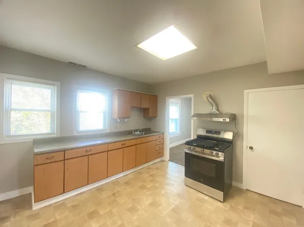 7 Commercial St #E, Nashua, NH 03060