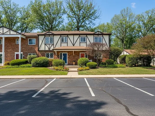 43 W Summit St APT 10, South Hadley, MA 01075
