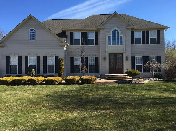 26 Jefferson Ct, Jackson, NJ 08527