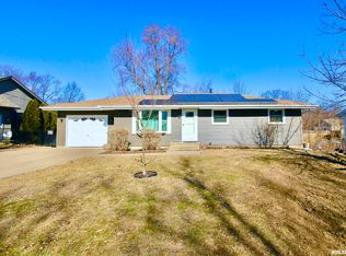 5227 W Airways Rd, Peoria, IL 61607