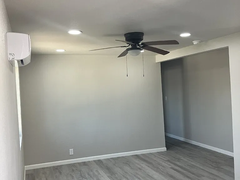 1855 D St #6 — Photo 2