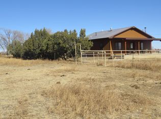 109 N Highline Rd, Maxwell, NM 87728