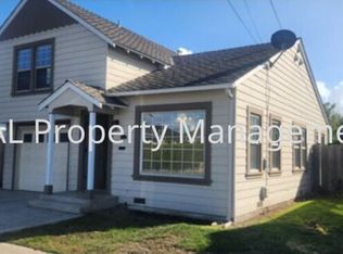 209 W San Luis St, Salinas, CA 93901