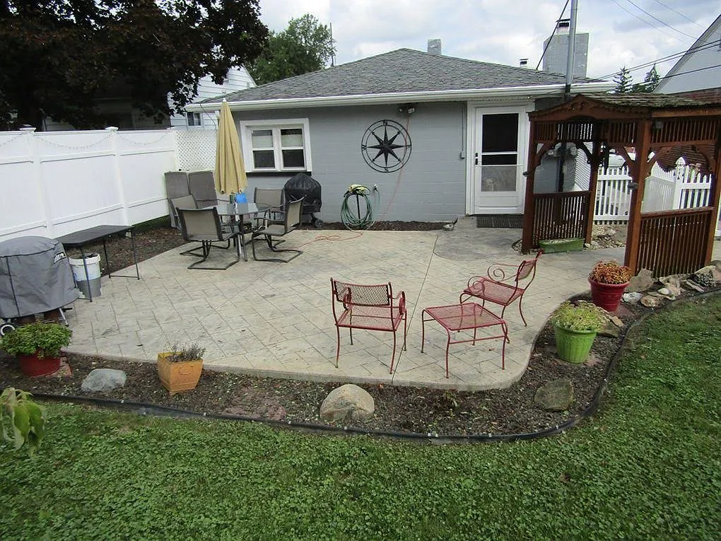 1 bed, 550 sqft, $800 — Photo 2