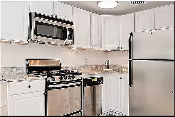 Rented by Compass | media 1