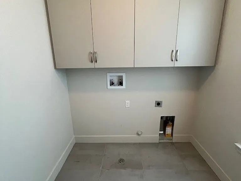 4537 S Ernest St — Photo 22