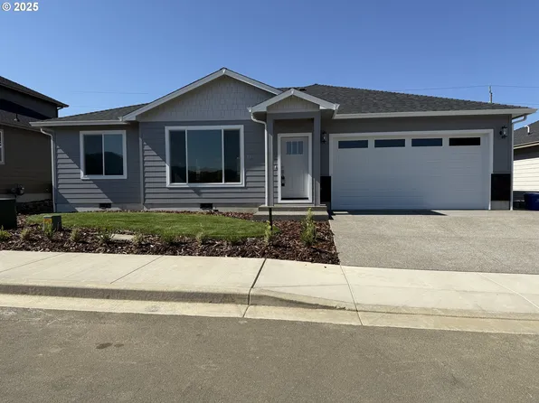 149 Coles Valley St, Sutherlin, OR 97479