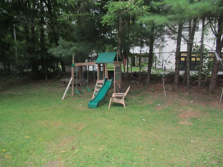 116 Forest Ave — Photo 3