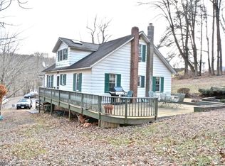 119 Honeysuckle Ln, Milford, NJ 08848
