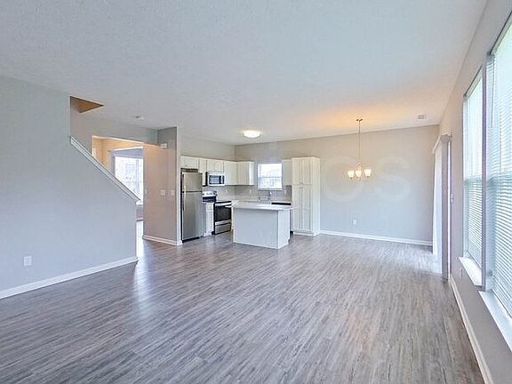3rd image of 10324 Pintail Ln