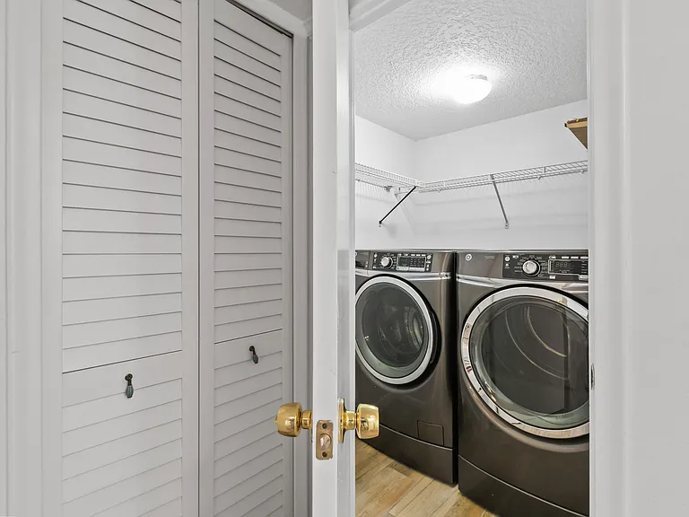 4200 N Ocean Dr #1 — Photo 14
