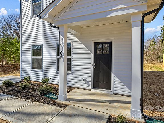 2nd image of 1310 Essex St