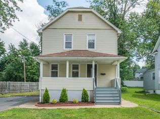 10 Melrose Pl, West Caldwell, NJ 07006