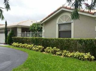 5011 King Arthur Ave, Davie, FL 33331