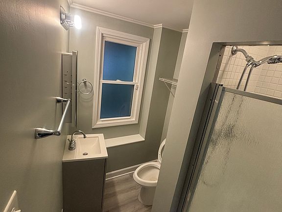 5th image of 3800 W 93rd St
