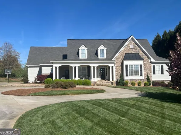 4529 Montclair Cir, Gainesville, GA 30506