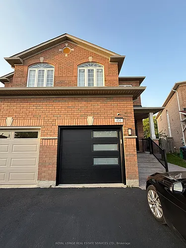 858 Khan Cres #BASEMENT Photo 1