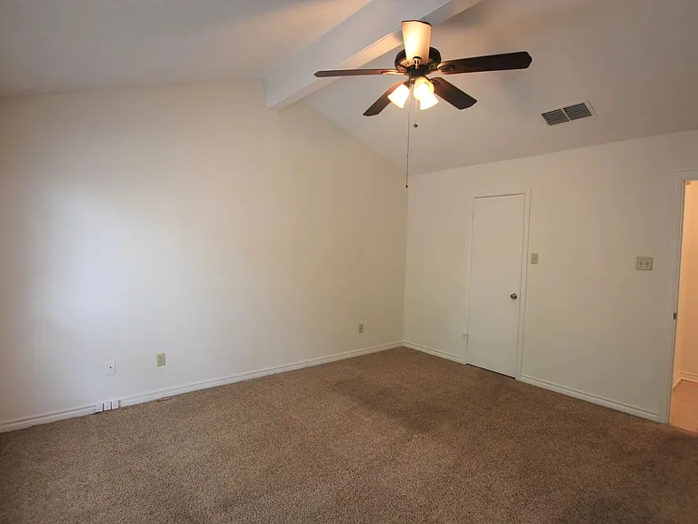 5839 Creekside Cir — Photo 21