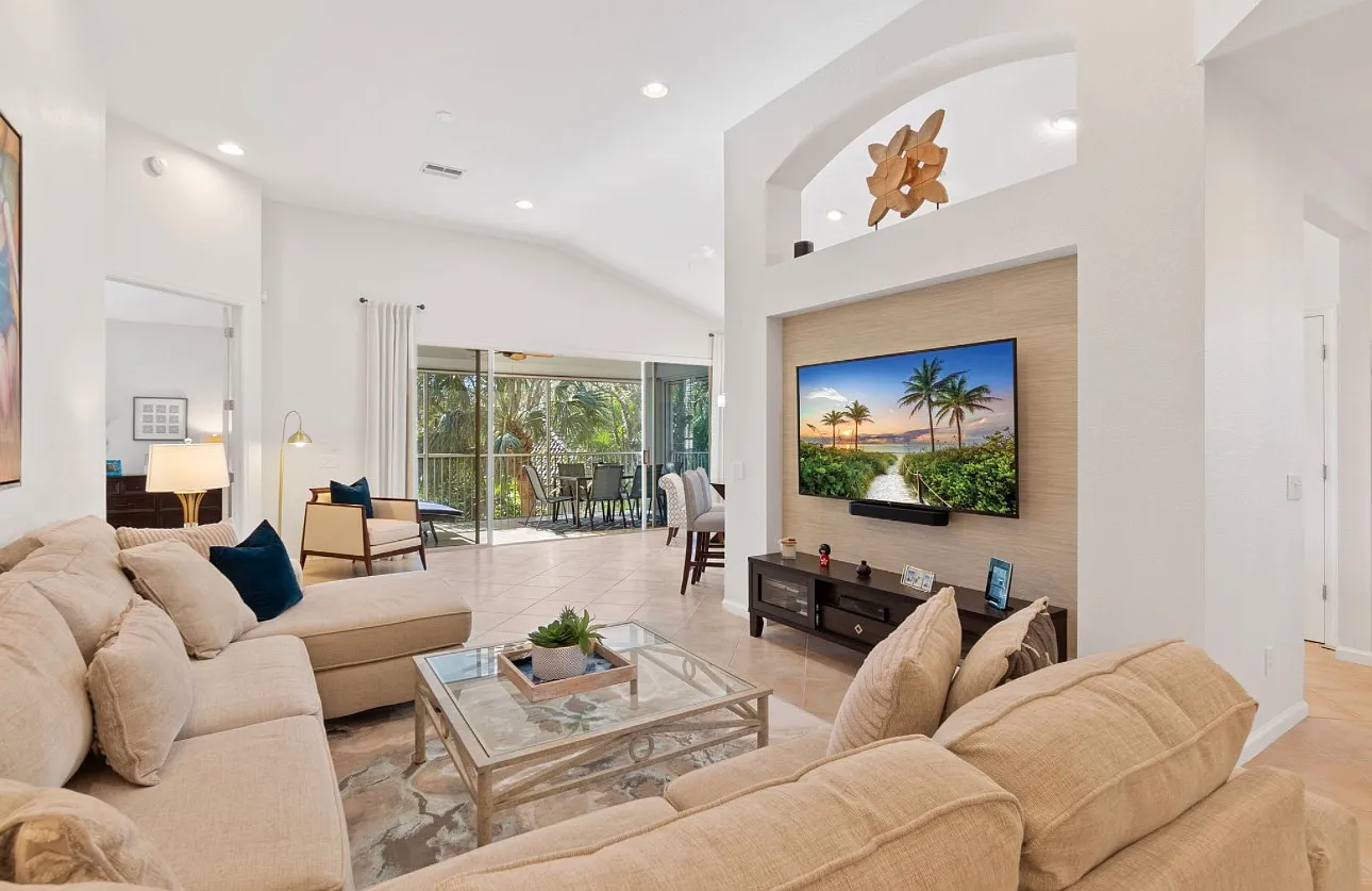 3 bed, 2044 sqft, $3,500 — Photo 3