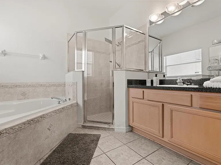 526 Windsor Pl — Photo 29