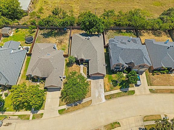 5th image of 5907 Lantern Ln