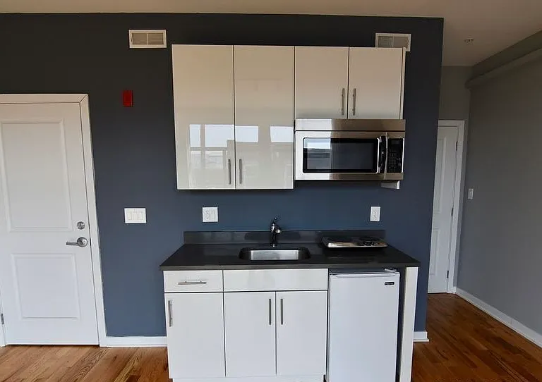 535 N Budd St #A2 — Photo 2